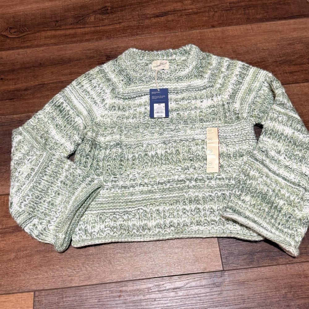 Women’s Flare Sleeve Knit Sweater